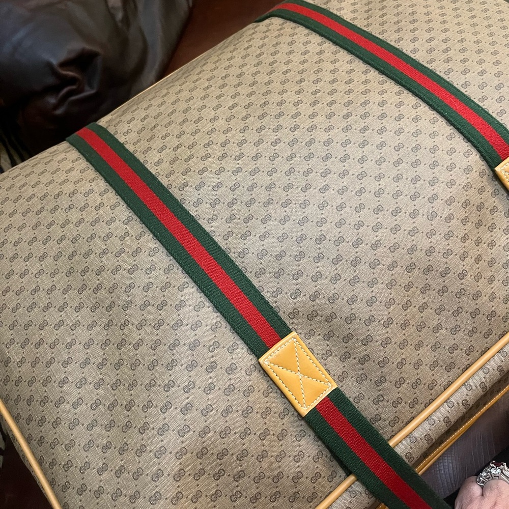 Gucci Monogram Travel Bag with Green and Red Straps - Picture 5 of 16